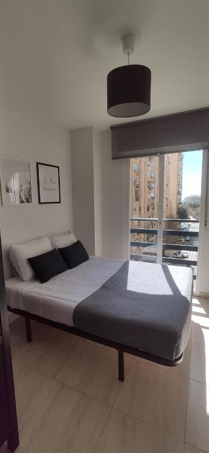 Huelin House Beach And Sun, Con Parking Y A 500 Metros De La Playa Apartment Malaga Exterior photo